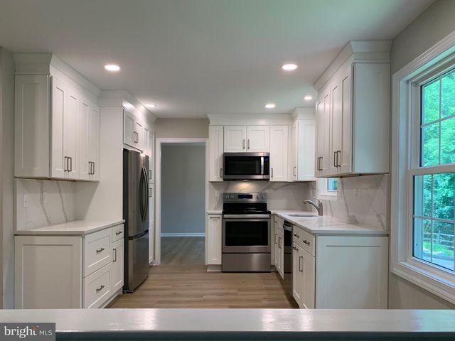 117 MIDWAY RD, Phoenixville, PA 19460