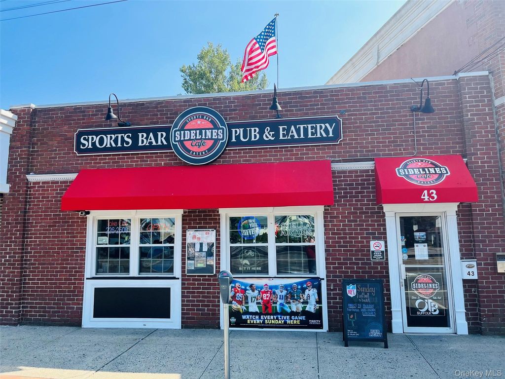43 W Hoffman Avenue, Lindenhurst, NY 11757 — exterior