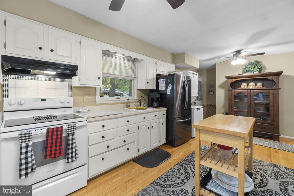 Image 11 of property listing at 3701 CLYDESDALE ROAD WAY, Reisterstown, MD 21136