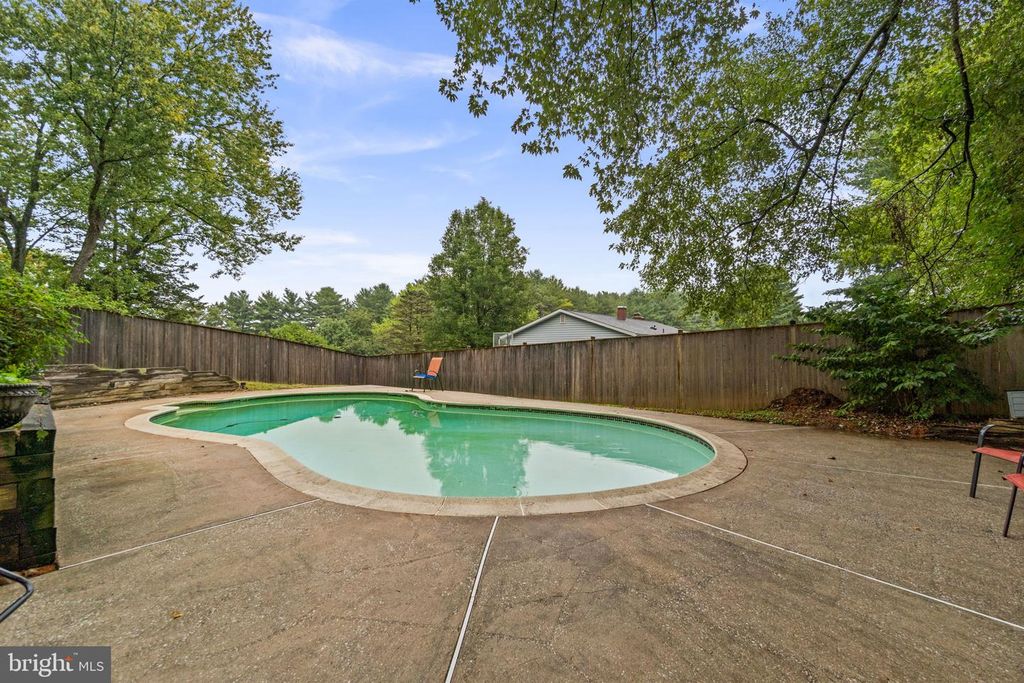 Image 24 of property listing at 3701 CLYDESDALE ROAD WAY, Reisterstown, MD 21136