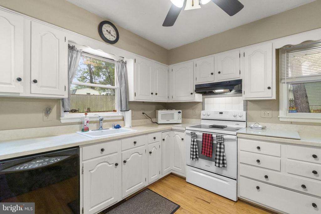 Image 10 of property listing at 3701 CLYDESDALE ROAD WAY, Reisterstown, MD 21136
