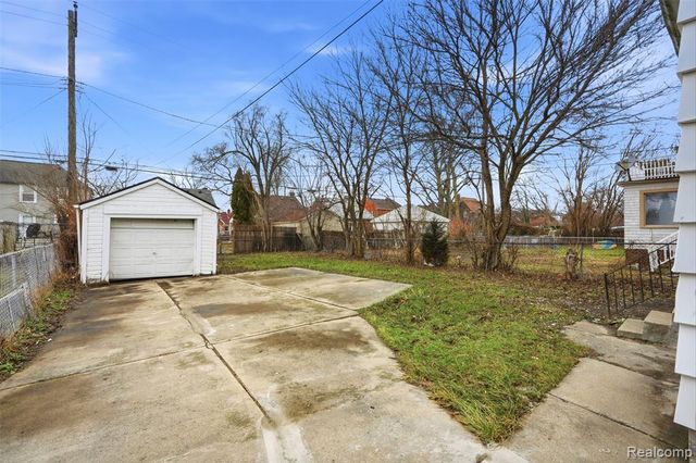 15721 Mansfield Street, Detroit, MI 48227