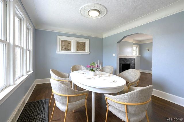 15721 Mansfield Street, Detroit, MI 48227