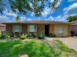 3426 Wuthering Heights Drive, Houston, TX 77045