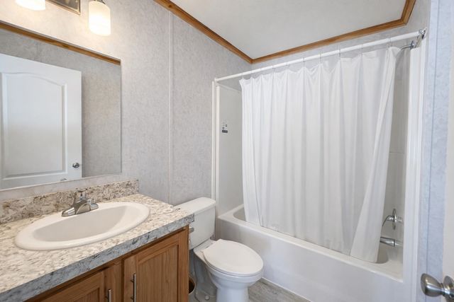 43 Crystal Lane, Lyndon, VT 05851