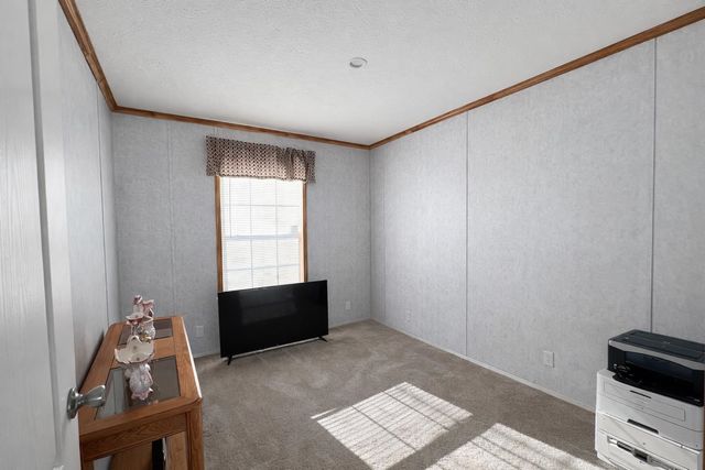 43 Crystal Lane, Lyndon, VT 05851