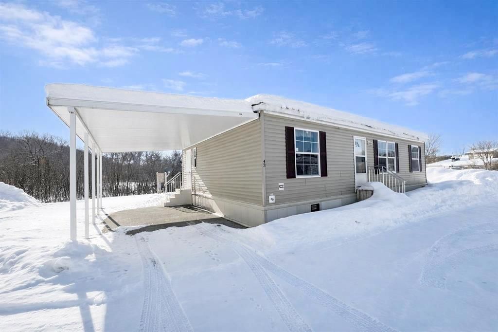 43 Crystal Lane, Lyndon, VT 05851