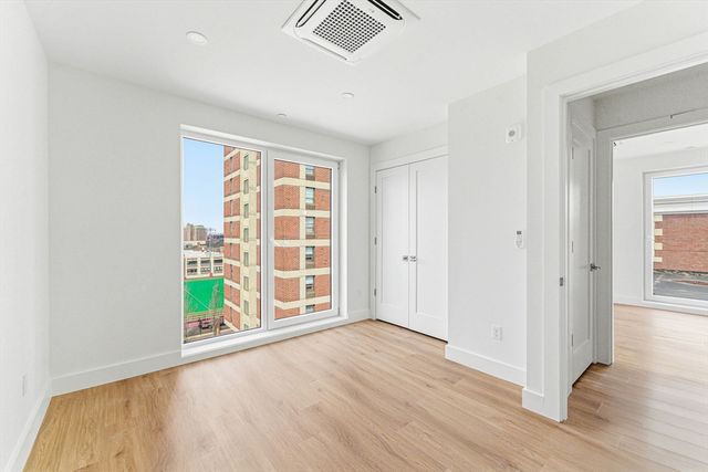 1035 Commonwealth Ave 610, Boston, MA 02215