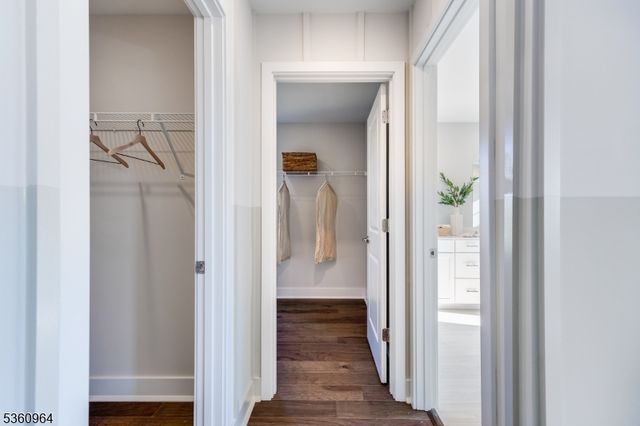 68 Eastwood Ter, East Hanover Twp., NJ 07936