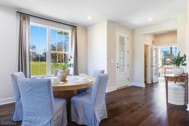 68 Eastwood Ter, East Hanover Twp., NJ 07936