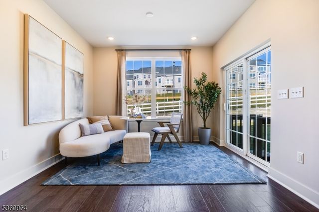 68 Eastwood Ter, East Hanover Twp., NJ 07936