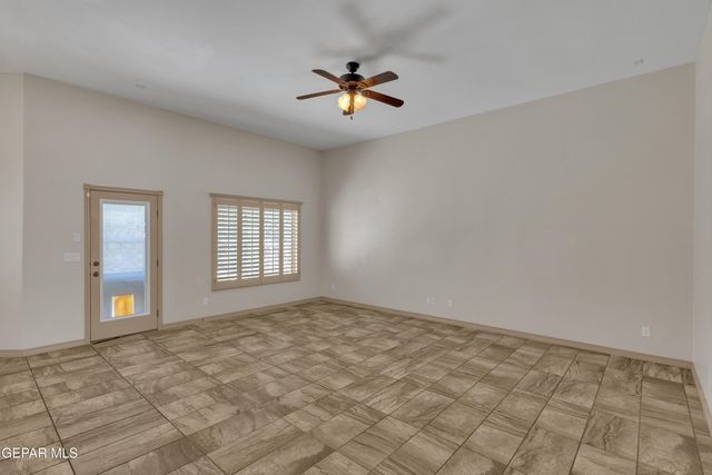 7812 ENCHANTED VIEW Drive, El Paso, TX 79911