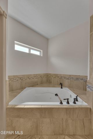 7812 ENCHANTED VIEW Drive, El Paso, TX 79911