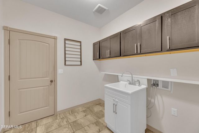 7812 ENCHANTED VIEW Drive, El Paso, TX 79911