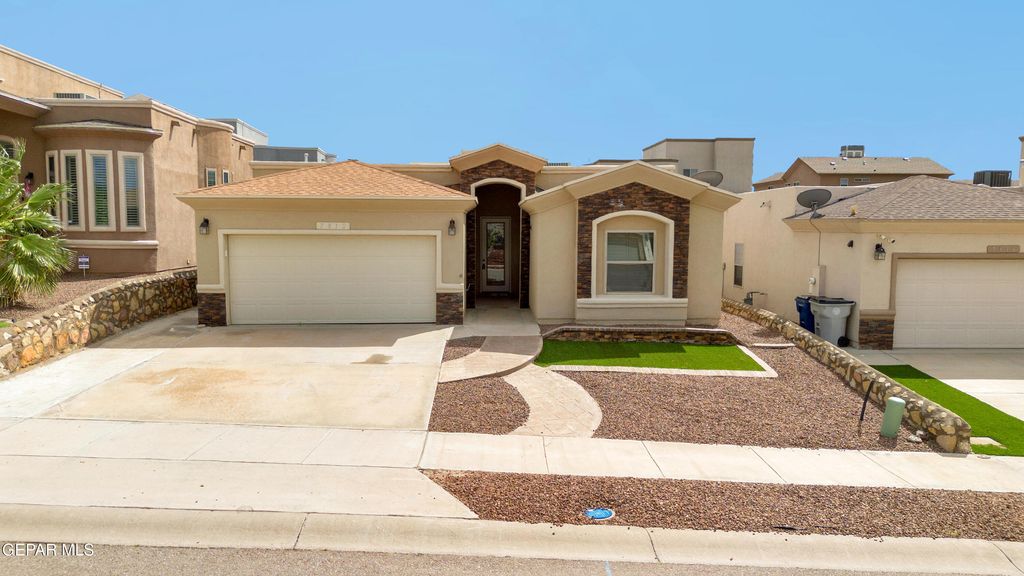 7812 ENCHANTED VIEW Drive, El Paso, TX 79911