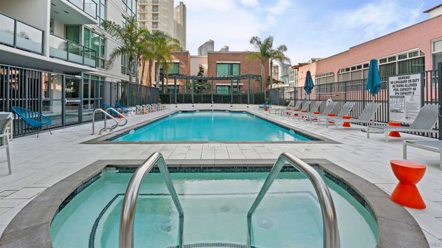 325 7Th Ave 215, San Diego, CA 92101