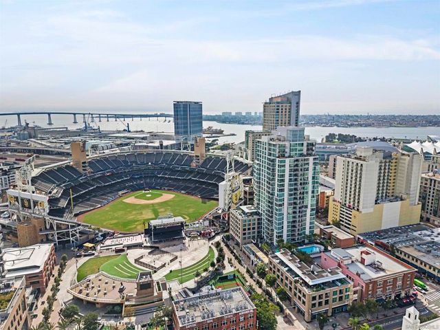 325 7Th Ave 215, San Diego, CA 92101