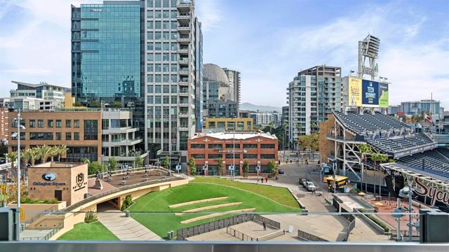 325 7Th Ave 215, San Diego, CA 92101