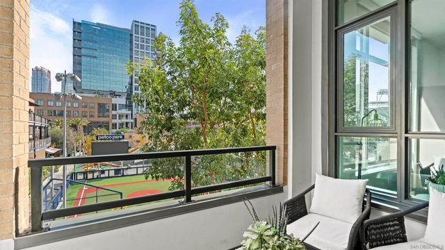 325 7Th Ave 215, San Diego, CA 92101