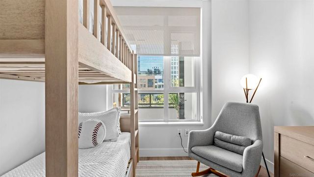 325 7Th Ave 215, San Diego, CA 92101