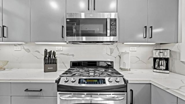 325 7Th Ave 215, San Diego, CA 92101