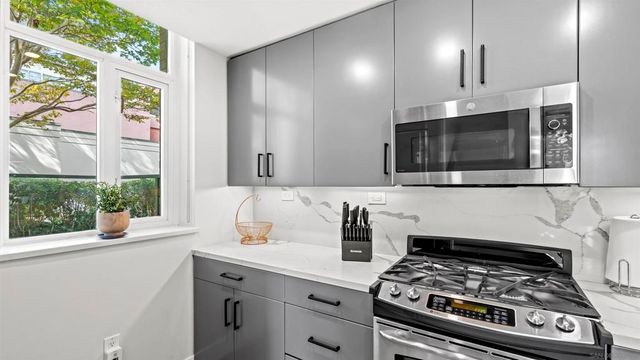 325 7Th Ave 215, San Diego, CA 92101