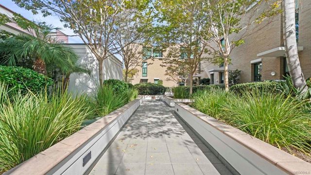 325 7Th Ave 215, San Diego, CA 92101