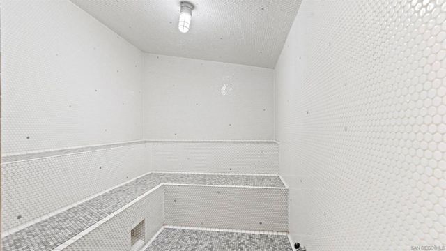 325 7Th Ave 215, San Diego, CA 92101