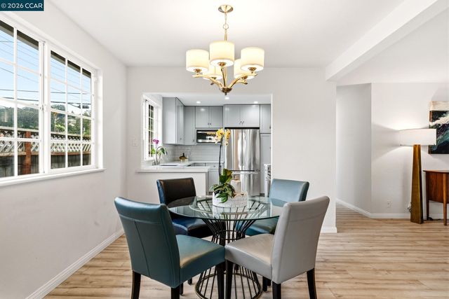 1172 Peralta Rd, Pacifica, CA 94044