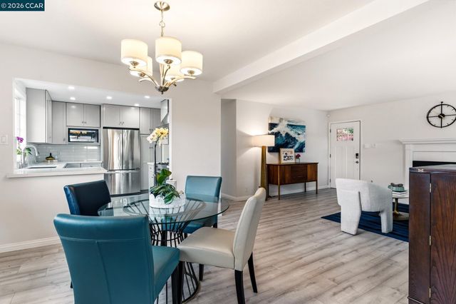 1172 Peralta Rd, Pacifica, CA 94044