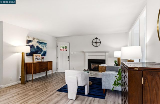 1172 Peralta Rd, Pacifica, CA 94044