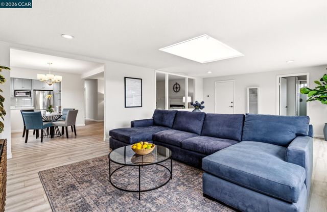 1172 Peralta Rd, Pacifica, CA 94044