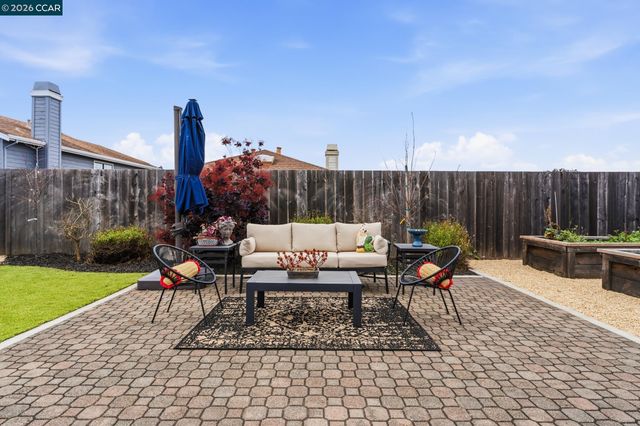 1172 Peralta Rd, Pacifica, CA 94044