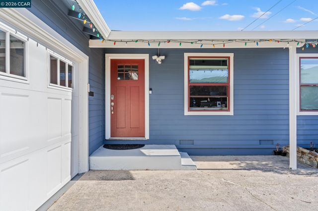 1172 Peralta Rd, Pacifica, CA 94044