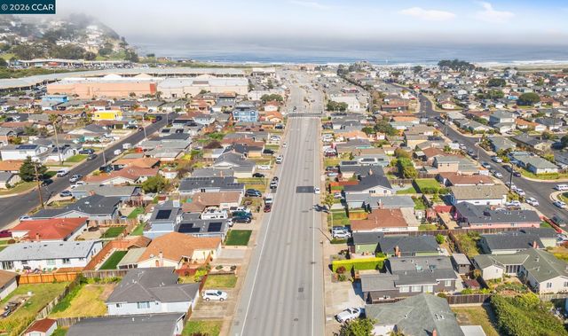 1172 Peralta Rd, Pacifica, CA 94044