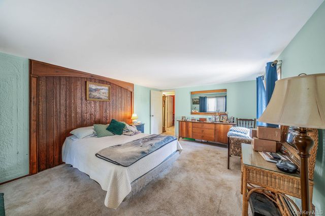 18 Houghton Boulevard, Stony Brook, NY 11790