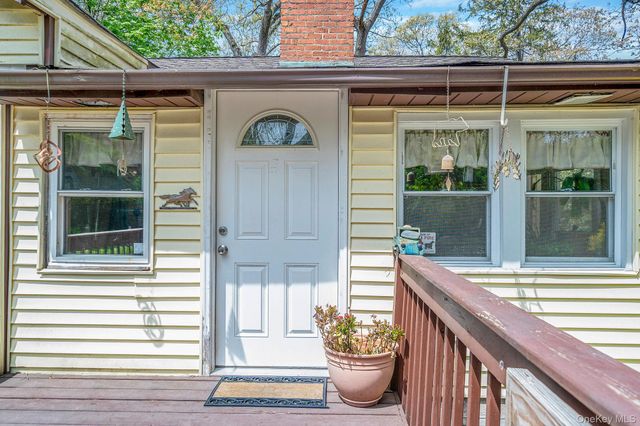 18 Houghton Boulevard, Stony Brook, NY 11790