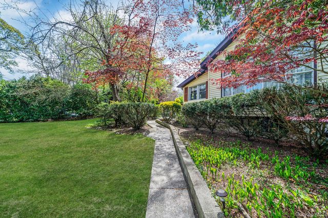 18 Houghton Boulevard, Stony Brook, NY 11790