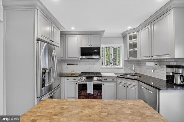 5445 30TH ST NW, Washington, DC 20015