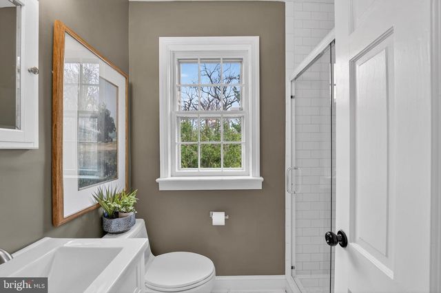 5445 30TH ST NW, Washington, DC 20015