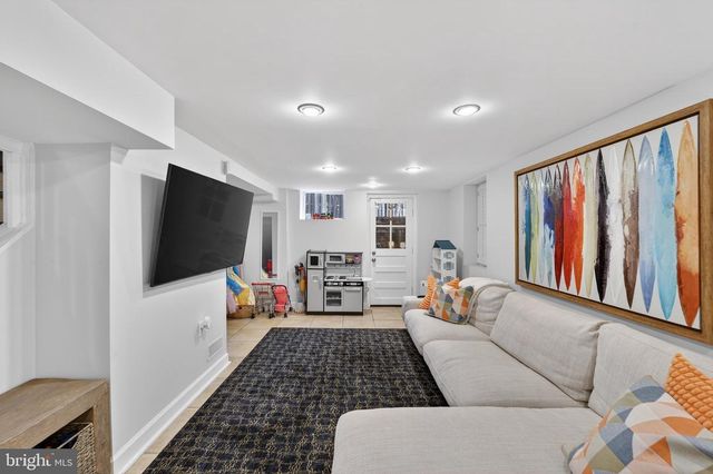 5445 30TH ST NW, Washington, DC 20015