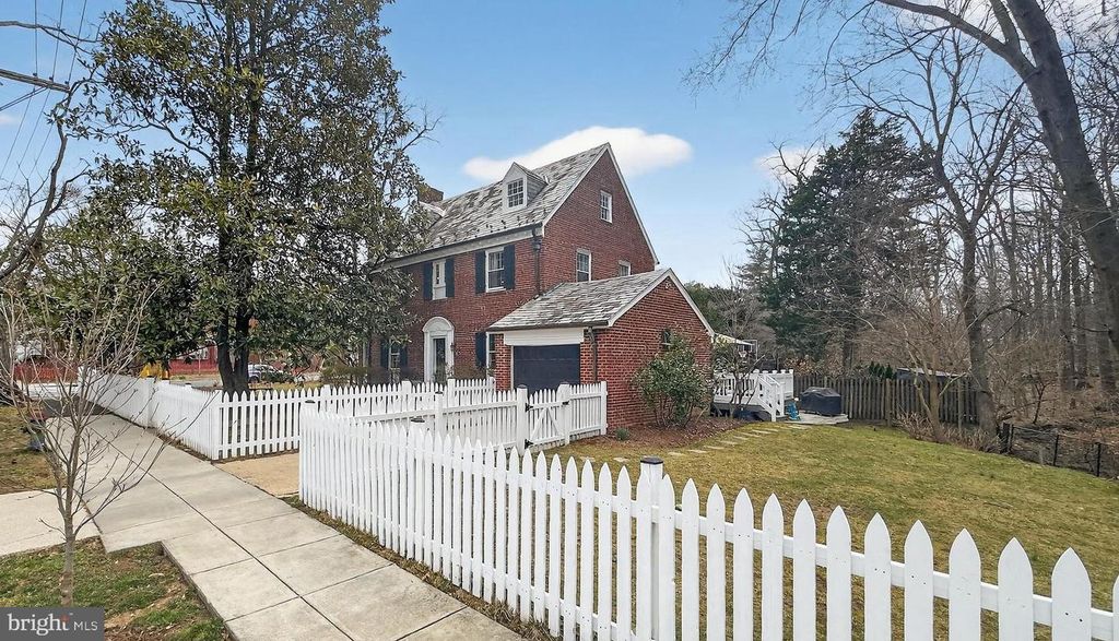 5445 30TH ST NW, Washington, DC 20015