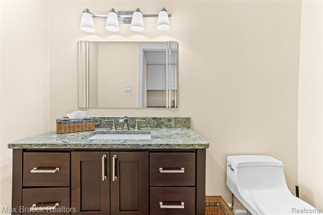 25933 Hersheyvale Drive, Franklin, MI 48025