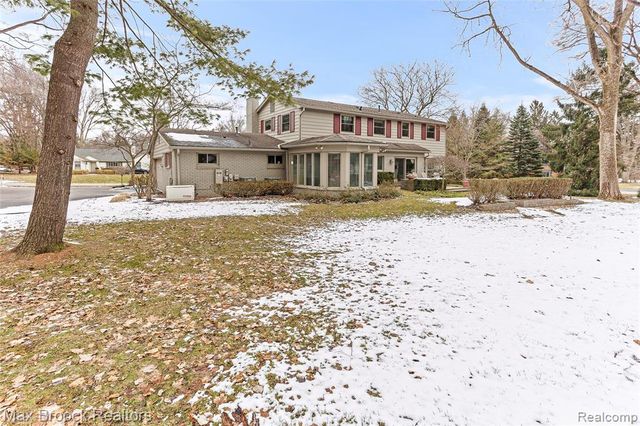 25933 Hersheyvale Drive, Franklin, MI 48025