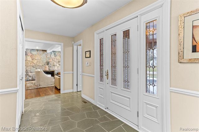 25933 Hersheyvale Drive, Franklin, MI 48025