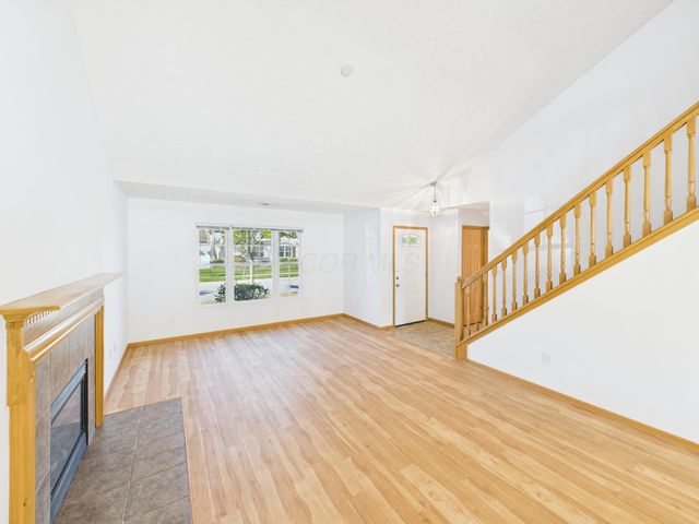 5566 Spring River Avenue, Dublin, OH 43016