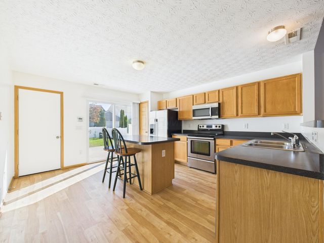 5566 Spring River Avenue, Dublin, OH 43016