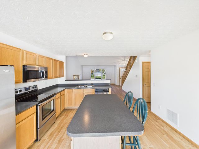 5566 Spring River Avenue, Dublin, OH 43016