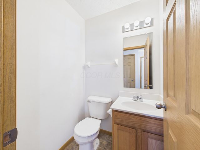 5566 Spring River Avenue, Dublin, OH 43016