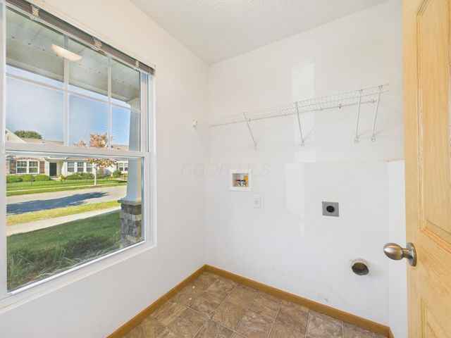 5566 Spring River Avenue, Dublin, OH 43016